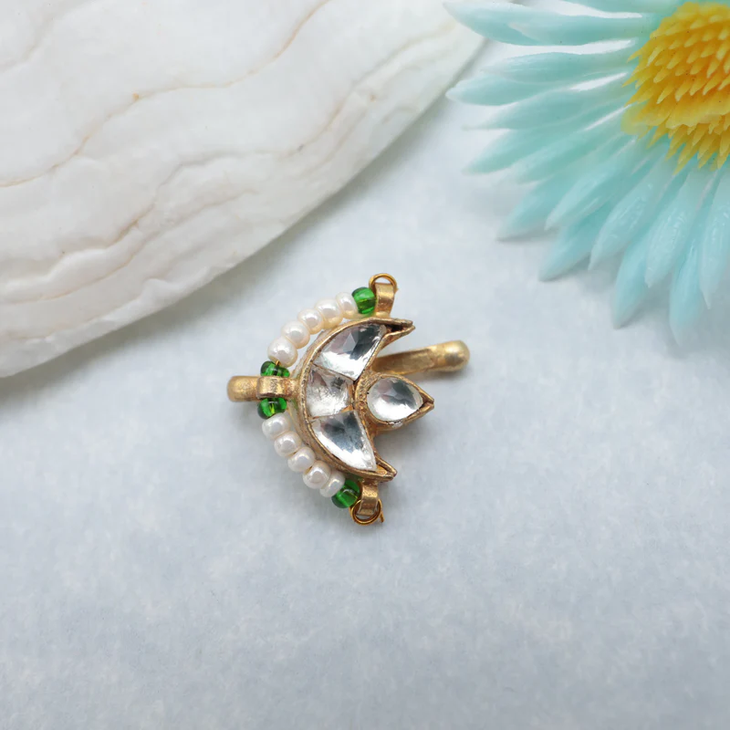 Premium Pachi Kundan Chandrabindu Pearl Outline Clip Nosepin